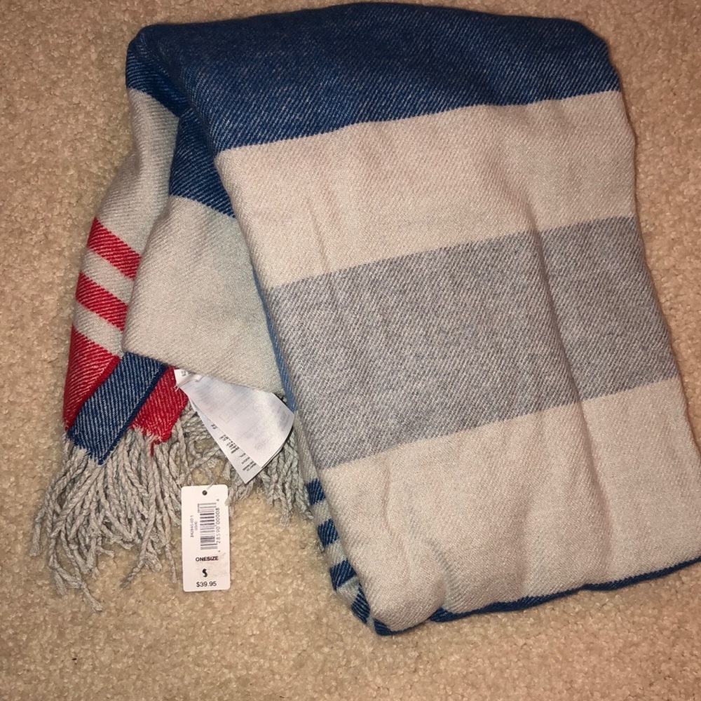 Gap Blanket Scarf